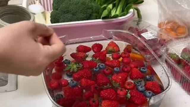 原来我以前水果 蔬菜 肉类都没洗干净过！！！！#果蔬清洗机#厨房好物 #水果怎么洗才干净