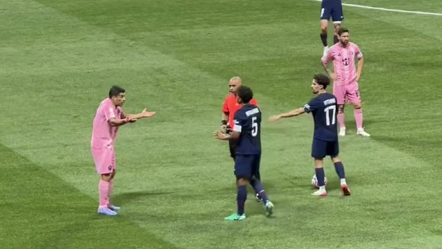 比赛看一场少一场了，还能看到他们都在踢球就挺好了