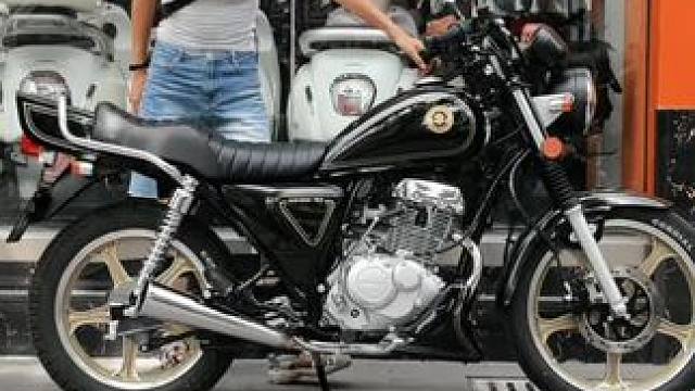 这是打火棍吗？确定不是打脚棍？ 以前没有电喷，大冷天是不是就得踩几十下才能打得着？#复古摩托车 #没