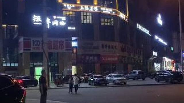 鸿艺会所新店开业99元70分钟中式足部按摩，店内环境巴适，技师手法专业#鸿艺会所