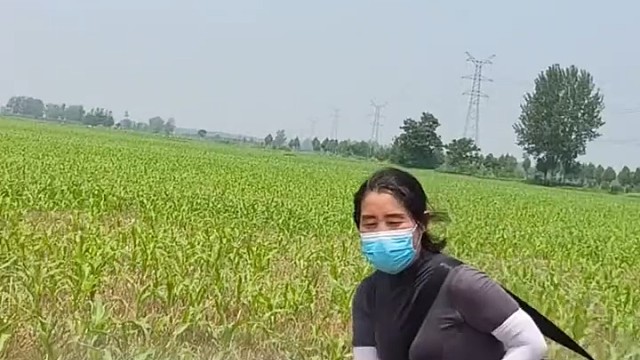 这谁家的女儿！谁家的媳妇是！又是谁家孩的妈妈！心酸啊！