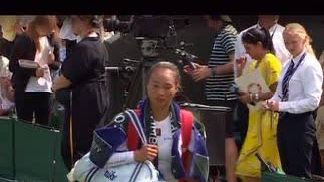 连续3年#郑钦文止步温网首轮 ！郑钦文1-2不敌世界排名第81位的西尼亚科娃#郑钦文vs西尼亚科娃 