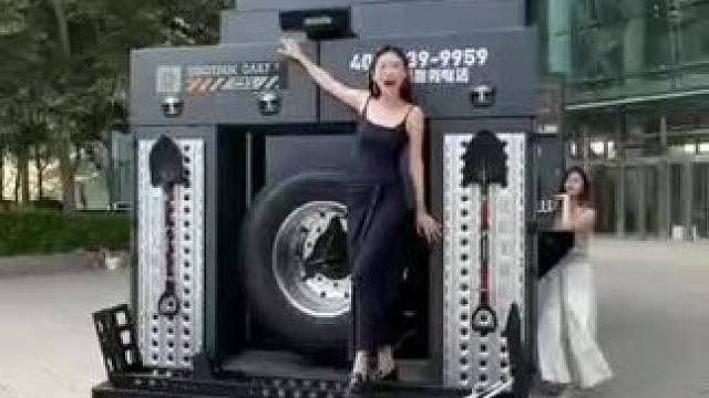 钱能解决99%的烦恼，剩下的1%自己脑补