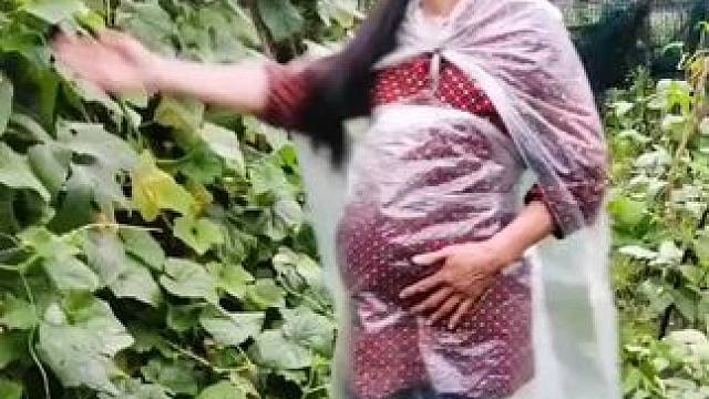 山卡卡里的农村大姐学费了开直播每天收获满满满您还在恐播怕播不敢开播开播了不知说什么吗#记录真实生活 