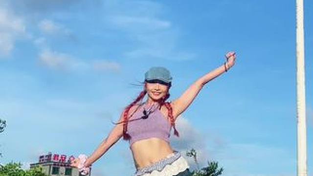 如果能在海边跳就完美啦#aespa #bahama #鸡翼编舞 #夏日