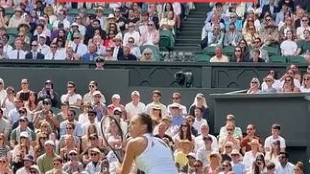 萨巴伦卡温网晋级32强 温网女单第二轮，头号种子萨巴伦卡以7-6(4)、 6-4战胜布兹科娃，顺利晋