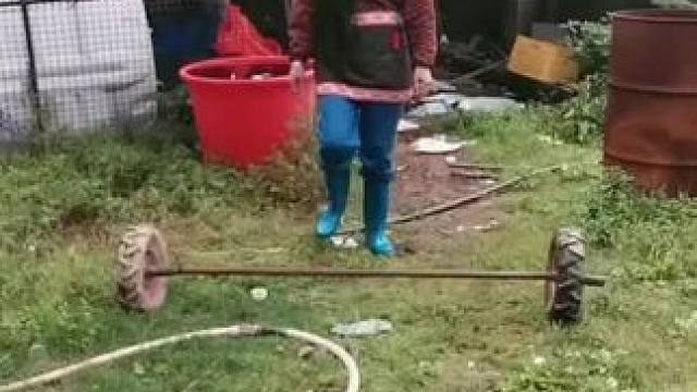 山卡卡里的农村大姐学会了开直播每天收获满满您还在恐播怕播不敢开播开播了不知说什么吗#记录真实生活 #