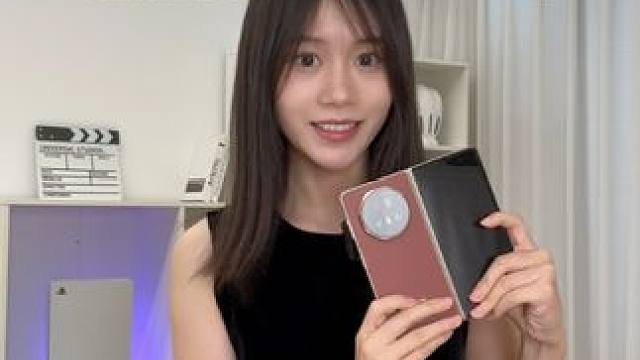 荣耀Magic V5体验了一段时间，分享 3 个 AI智能体的实用小功能～大家觉得这次荣耀的大折叠如