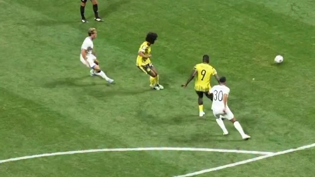 明明可以帮加入法国国家队，却还要回到自己的祖国几内亚