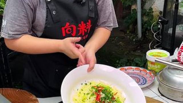 夏天到了教大家做一道酸辣爽脆的凉拌土豆丝，不爱吃饭的孩子都要连干3碗米饭！#美食 #凉拌菜 #小面调