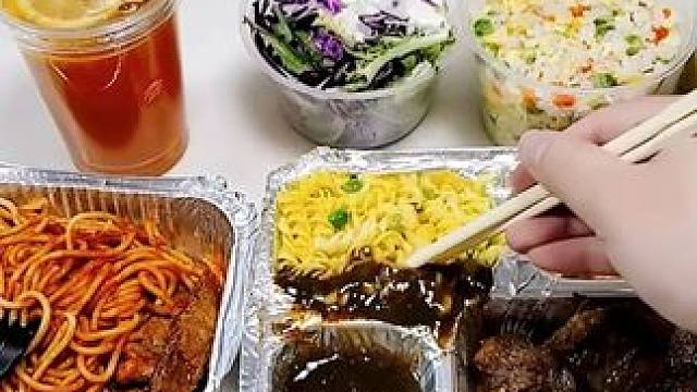 你点的外卖，可能是一年前就做好的! #人间烟火最抚人心 #城市的夜晚 #成年人的生活没有容易二字 #