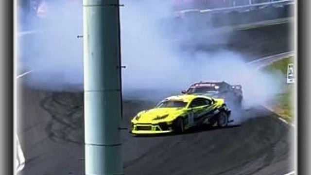 青春没有售价，疯狂就在当下#速度与激情 #赛车 #赛道 #漂移#弯道快才是真的快