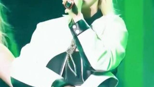 宋雨琦《radio》舞台表现力真的越来越好了！ #宋雨琦#radio#现场版live#宋雨琦直拍#宋