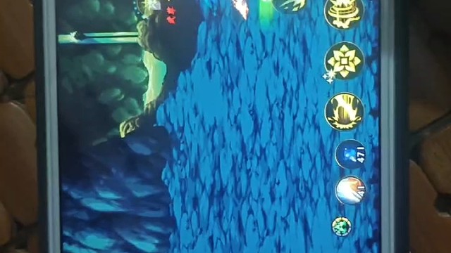 一直按着普攻会自动走还会打这是个bug？