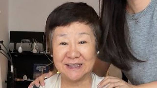 挑战65岁老妈成为同学聚会白月光！
#母女日常 #挑战爆改老妈 #白月光 #妈妈 #同学会穿搭