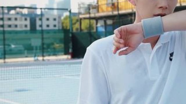 欢迎来到新手村下次call我一起打球
#网球 #运动穿搭#运动男孩#户外运动#我的运动日记