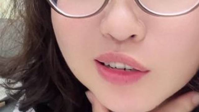 #田栩宁烧香烧到别人脖子 #田栩宁就这个反差爽 #田栩宁进组 #万万没想到 #田栩宁