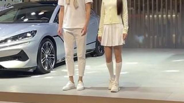 家人们，苗岭路青岛国际车展门票 12.34 元，刷码入场超丝滑！五大扛把子，廿四届传统，管理优、环境