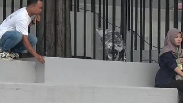 街头整蛊路人 #街头整蛊