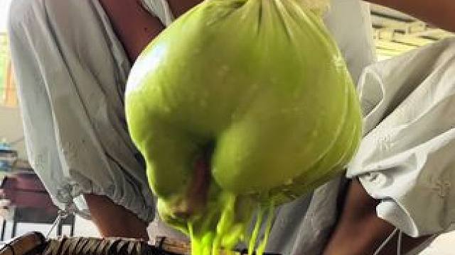 挑战一下绿色的豌豆粉做出来是什么味道的 #豌豆粉#我的乡村生活#地方特色美食#双凤#新农人计划202