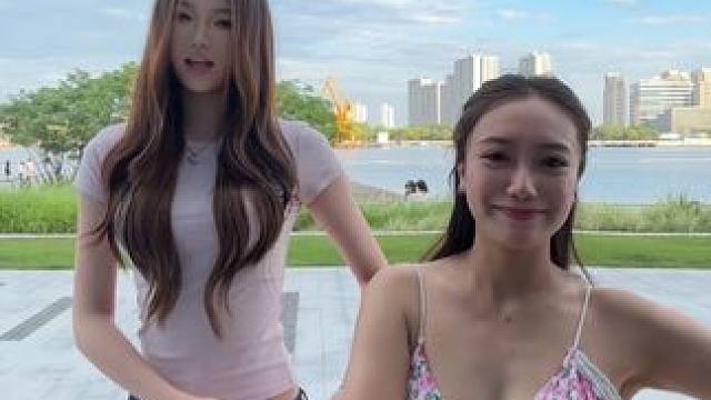 巨人和小人. 这位置地点很牛逼
#北美海棠 #fyp #今日宜养生