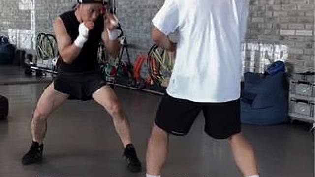 练防守吧，体能狗们 #拳击 #拳击防守 #防守身法