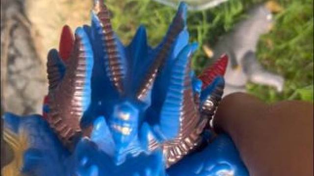 两个小怪兽竟然敢偷奥特曼的面具#奥特曼 #奥特曼玩具 #儿童玩具