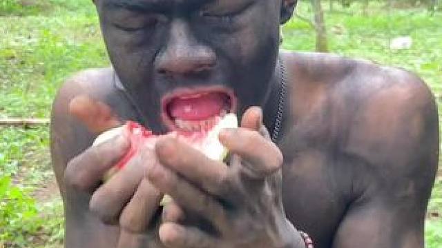 挑战自我 #非洲纪录片 #非洲生活#非洲原始部落 #原始部落 #非洲嘟嘟