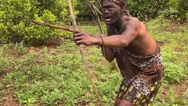 哈哈嘟嘟困来了 #非洲纪录片 #非洲生活#非洲原始部落 #原始部落 #非洲嘟嘟