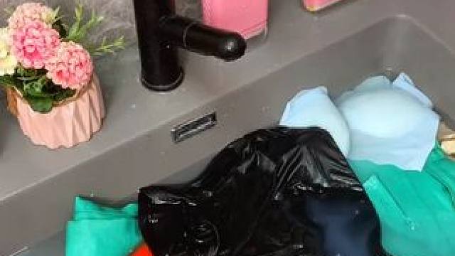 肥皂起泡器 手洗衣服一定少不了这个#肥皂起泡器 ，起泡很丰富不打滑，可以把肥皂用的一点都不剩，还是个