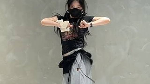 蹦蹦跳跳的舞！
