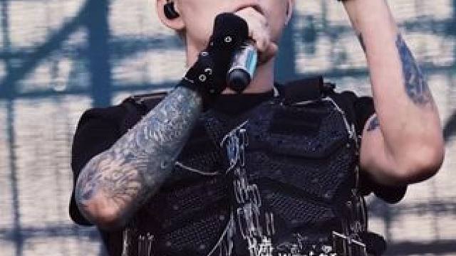 “月亮月亮啊你不懂 六便士到底多重” #宝石老舅#若月亮没来#宝石gem#现场版live#若月亮没来