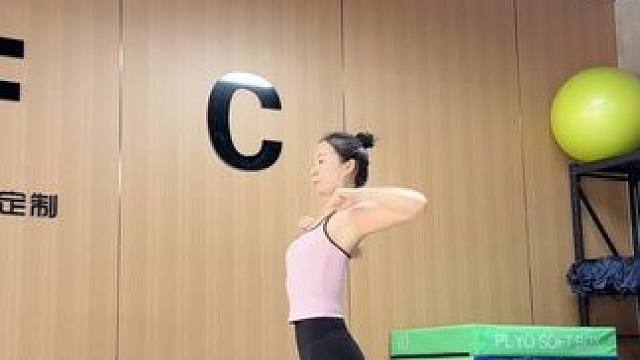 #肩颈操 看似简单的动作，每天100个，肩颈灵活舒服了，背薄了，手臂细了，肚子小了#肩颈酸痛#肩颈放