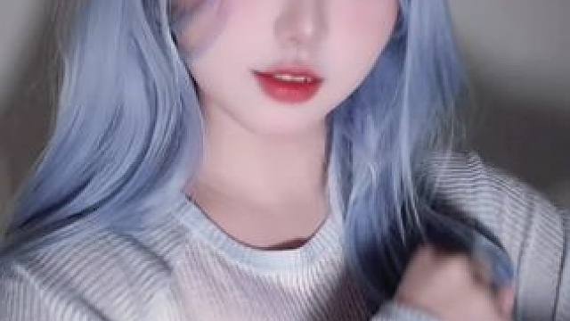 挺喜欢你的，等我统治地球后会把你留下 #馍馍摇 #手势舞 #手势舞分享给大家 #扭一扭 #自拍