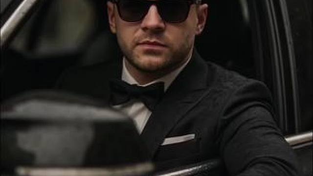 宅家创意自拍后期Ai生成照片 #拍照技巧 #创作者伙伴计划 #种草 #创作者广告分成计划 #创意拍摄