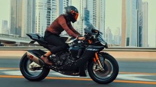 风在耳边呼啸，车轮在脚下飞转，一个人的骑行，是自由的独白。 #雅马哈r1m #我有一个机车梦 #上热