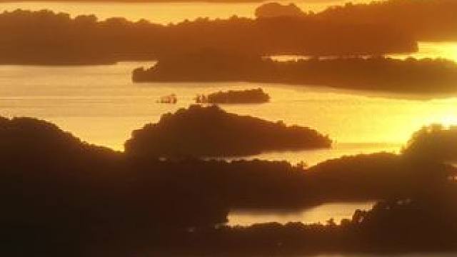 simple 用这首BGM感受山川湖海 #庐山西海的氛围感有多绝#开启西海夏日玩水模式