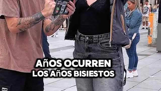 街头挑战，常识问答。 街头挑战，常识问答。#街头挑战 #老外真会玩 