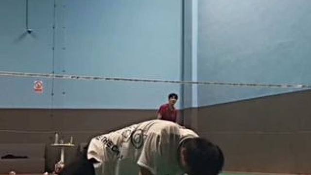 杀不死我的只会让我更强大#羽毛球 #耐杀王 #瞬移