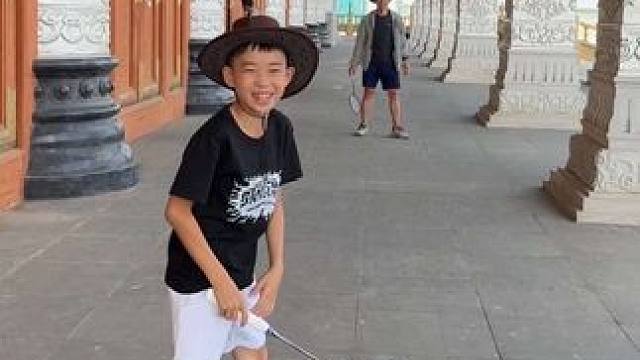 主打一个走到哪打到哪 #羽毛球 #廖百川