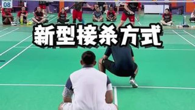 如何获得全场喝彩 我只示范一次#羽毛球 #威臣醒狮 #威臣醒狮羽毛球拍 #抽象