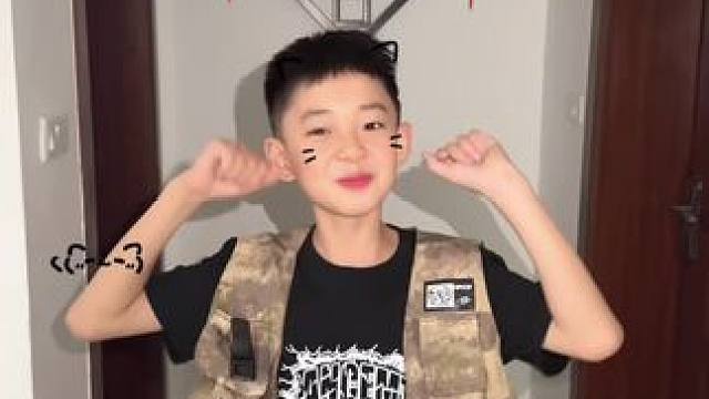 当羽球人脱下球服 #羽毛球 #廖百川 #川崎巧克力 #川崎巧克力球拍 #川崎羽毛球服