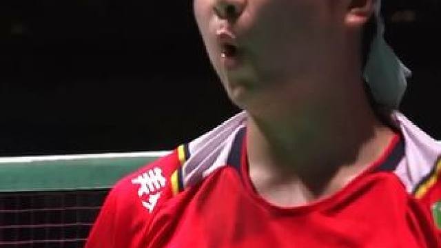2022世锦赛：何冰娇浪费4个赛点被马林逆转无缘女单8强 #瓜子二手车#羽毛球 #何冰娇 #马林