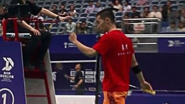 燃尽了 盛晓东和李东根非常精彩的回合交锋#新疆林丹杯 #林丹杯羽毛球公开赛 #羽毛球