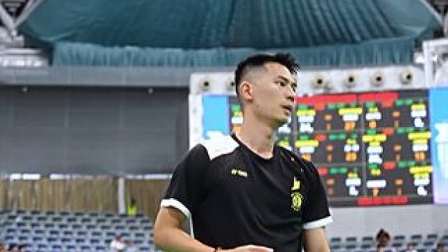 花活展示容错 前国手赵俊鹏的松弛感#新疆林丹杯 #林丹杯羽毛球公开赛 #羽毛球