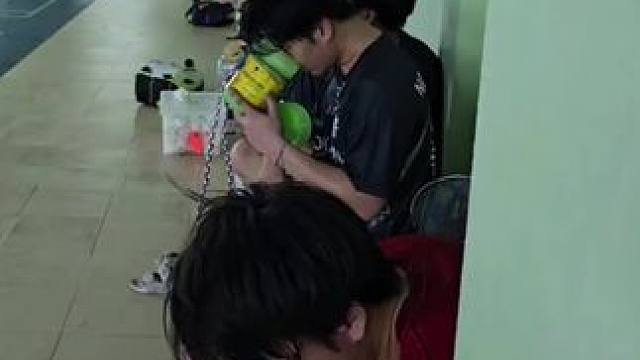 太喘了，得上神仙药，还那么大罐#羽毛球#打羽毛球#享受羽毛球带来的快乐