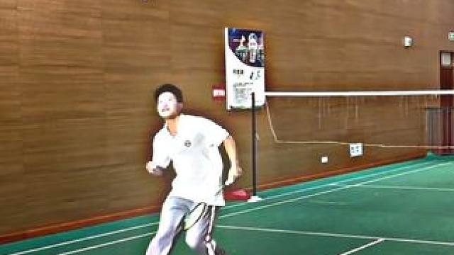 这是什么杀球？这才是真正的断腕杀吧#羽毛球#杀球#松弛感#羽球忍者