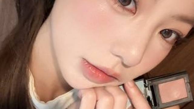 多用膏用不好的姐妹试试这个多用粉！一颗搞定眼妆腮红！ #rc多用粉 #redchamber #早八 