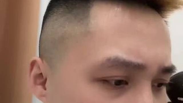 很多人问我为什么你心态这么好？其实心态真的决定一切，一个人心态变好了，很多东西就会跟着慢慢变好……做