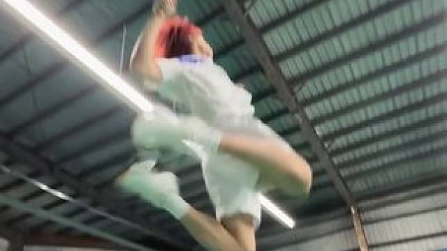 “魑魅魍魉一剑破万法” #羽毛球 #转场